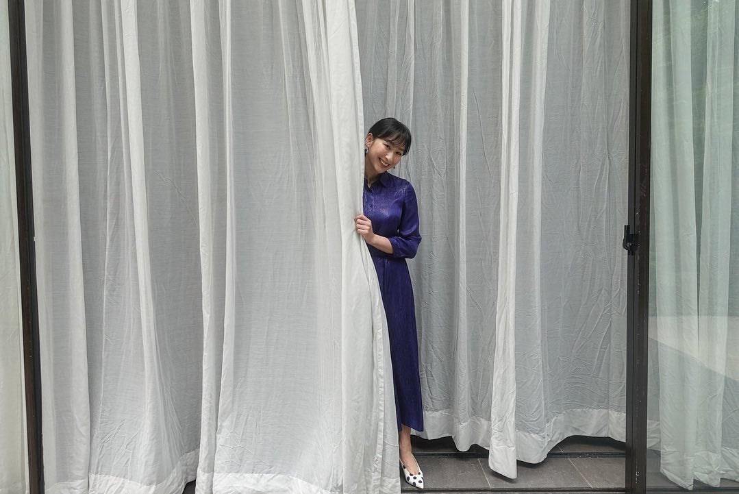 「ひょっこり舞ちゃん💗」浅田舞さんのワンピース姿が話題に👗💎