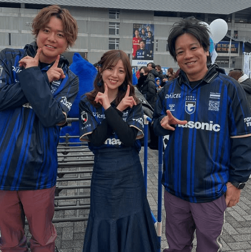 ”ぺこぱ登場”サッカー美女キャスター、勝利の女神に！ステージショット＆会場ムービーにファン大熱狂「勝利の女神様のご降臨ですね」