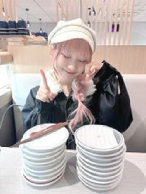 「〇〇皿食べちゃいました！」歳の数だけアレを食べたアイドルの姿にファン「幸せそうでこちらまで幸せ」