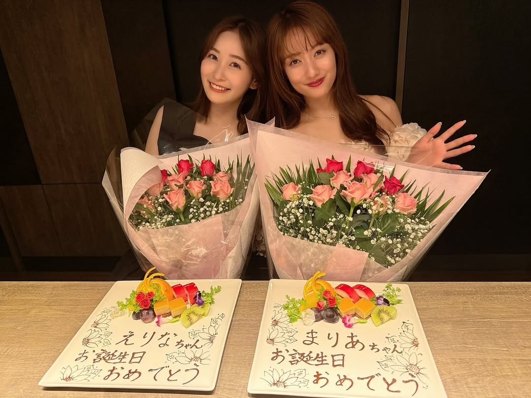 「中2からのお友達です」谷まりあと人気アナウンサーの“誕生日会ショット”が話題