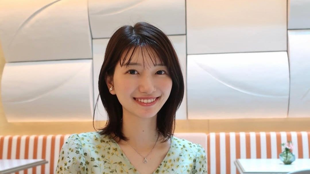 「吉村アナが夏バテ対策を呼びかけ！カフェラテ片手に“爽やかすぎる一枚”が話題に」