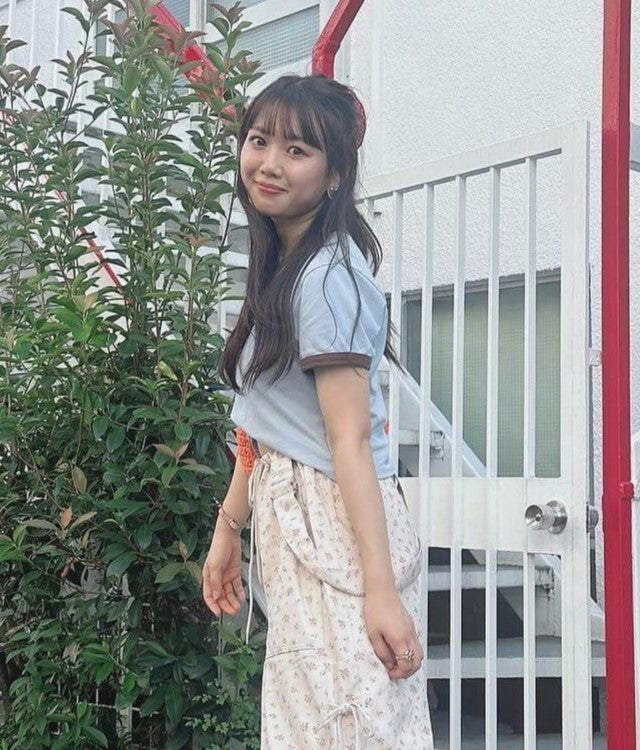 大人気アイドルグループのグリーン担当の”あの人”がカラフル可愛い私服を公開！