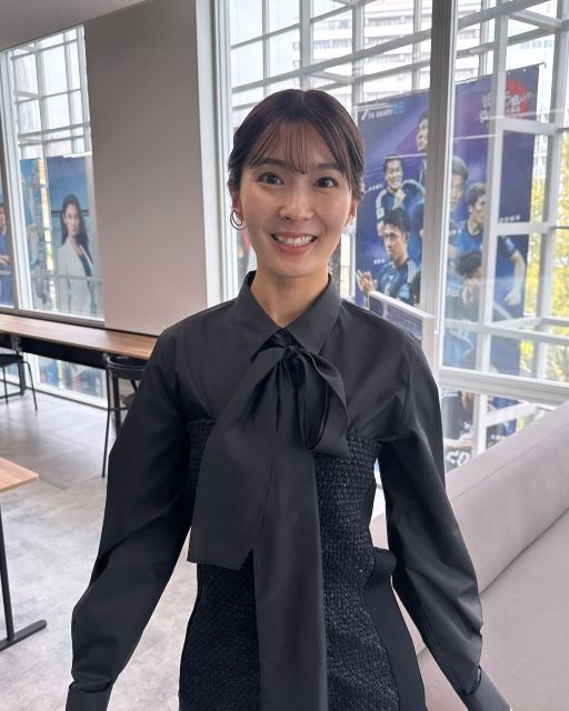 テレ朝アナ・荒井理咲子「シックな秋の大人コーデ」が美しすぎると話題！