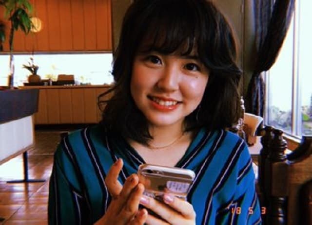 「どっちも可愛い」昭和好きアーティスト 阪田マリンが投稿した女子高生時代のギャップショットをファン絶賛！