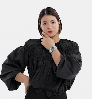 阿部詩・パリ五輪でOMEGAアンバサダーに就任！いつもと雰囲気の違うシック姿にファンがザワザワ!?