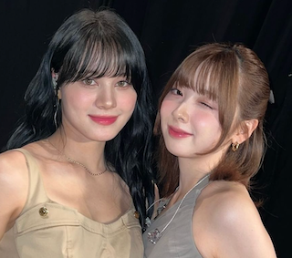 「まだ19歳だったのか、、」NiziUメンバーの‘‘美しすぎる’’2ショットにファン歓喜「歌声は国宝やで」