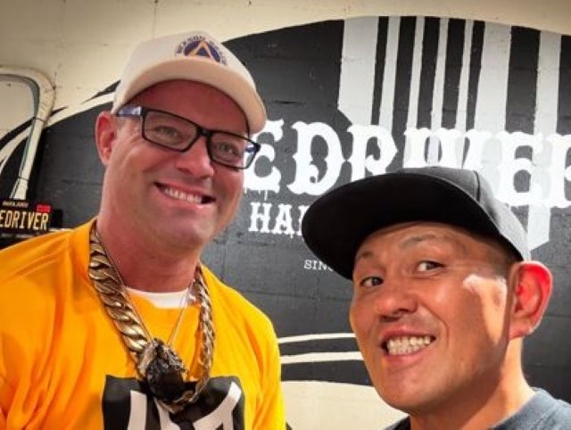 鈴木みのるの店にデイビーボーイ・スミスJr.電撃登場。原宿でふと思い出した友情が熱すぎた