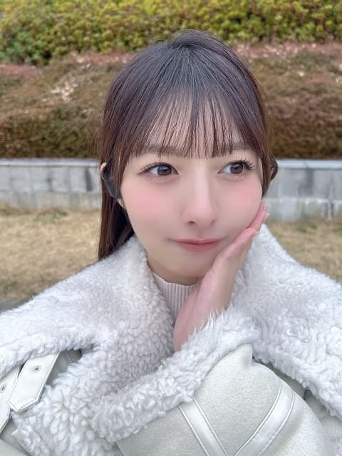 「冬の夏音ちゃんも良すぎる！」≠ME 河口夏音の〇〇風自撮りをファン絶賛！