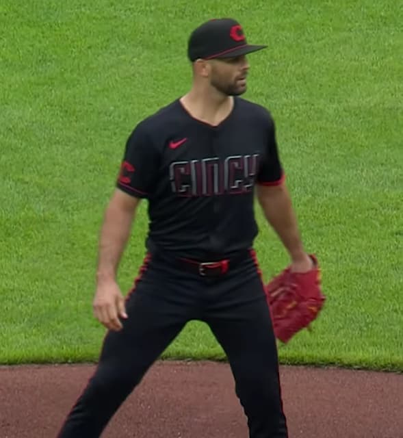 レッズのニック・マルティネスが、8回までノーヒットに抑える！