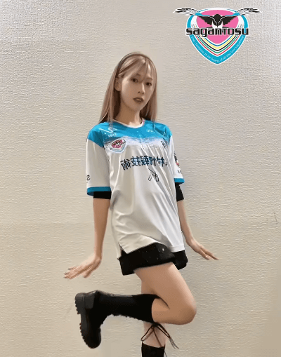 「本当に何着ても可愛い！」サッカー美女子、大好評の衣装変化ムービーを公開！仕草まで激カワだと反響続々「どれもカッコいいし、可愛い」