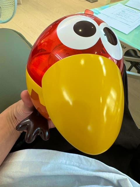 狩野英孝が歓喜！みんなの憧れ”オモチャの缶詰”をGET！