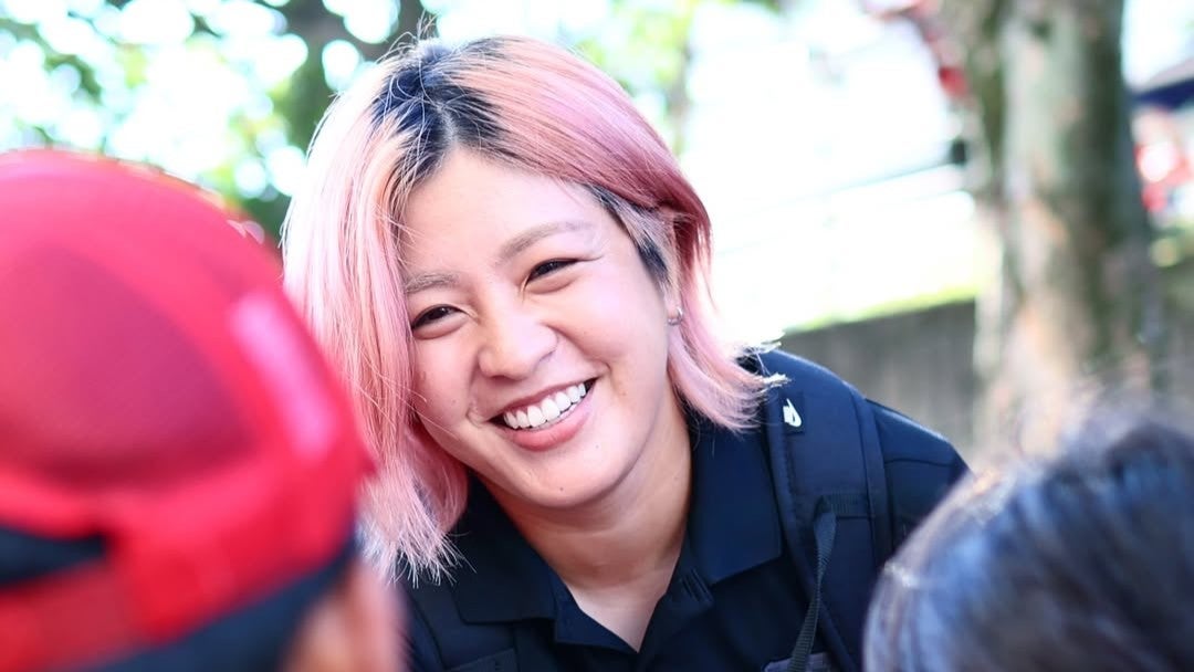 “到着ショットが眩しい” 浦和レッズLのエースが見せたリラックス笑顔