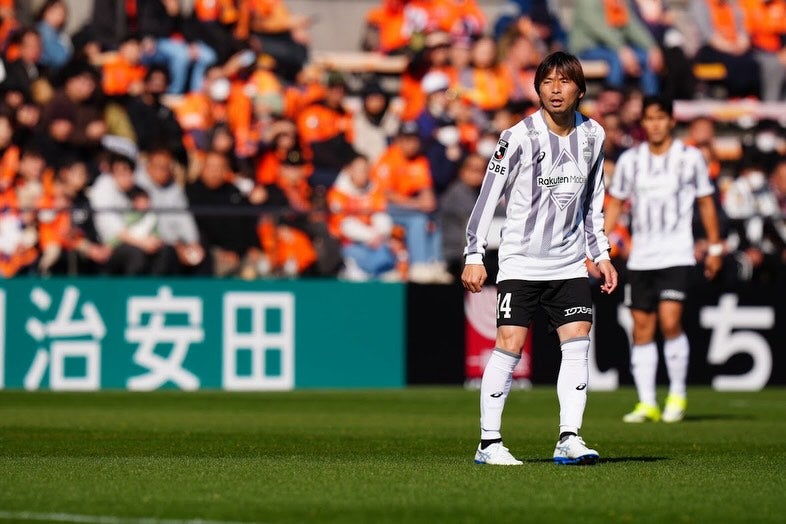 前を向く背番号8 乾貴士が敗戦後に誓ったリベンジ