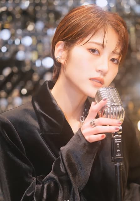 若月佑美 天才衣装に身を包む！可愛すぎると話題に！