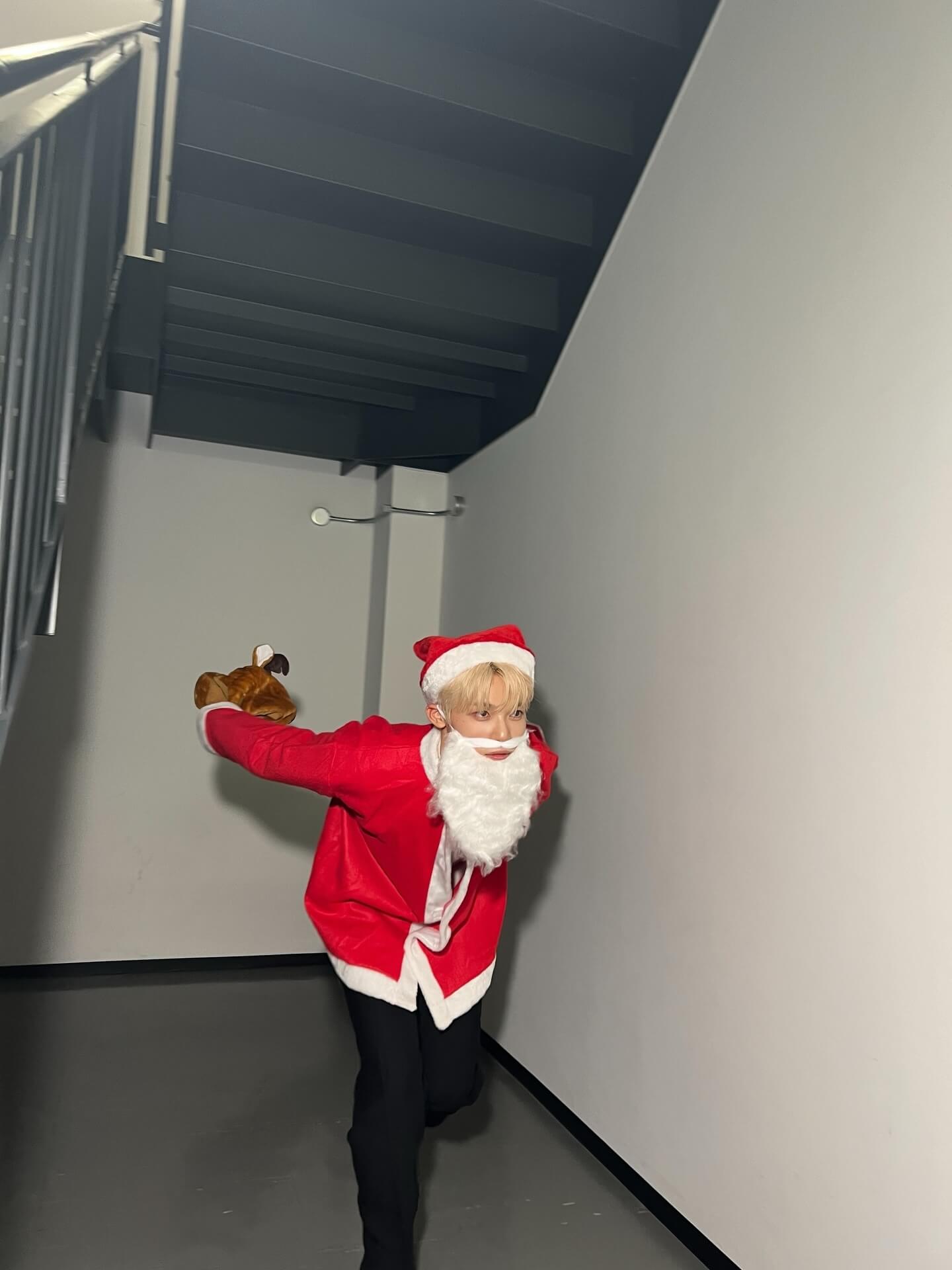 「専属トナカイさせてください」大人気アイドル INIのリーダーがダッシュでクリスマスをお届け！？