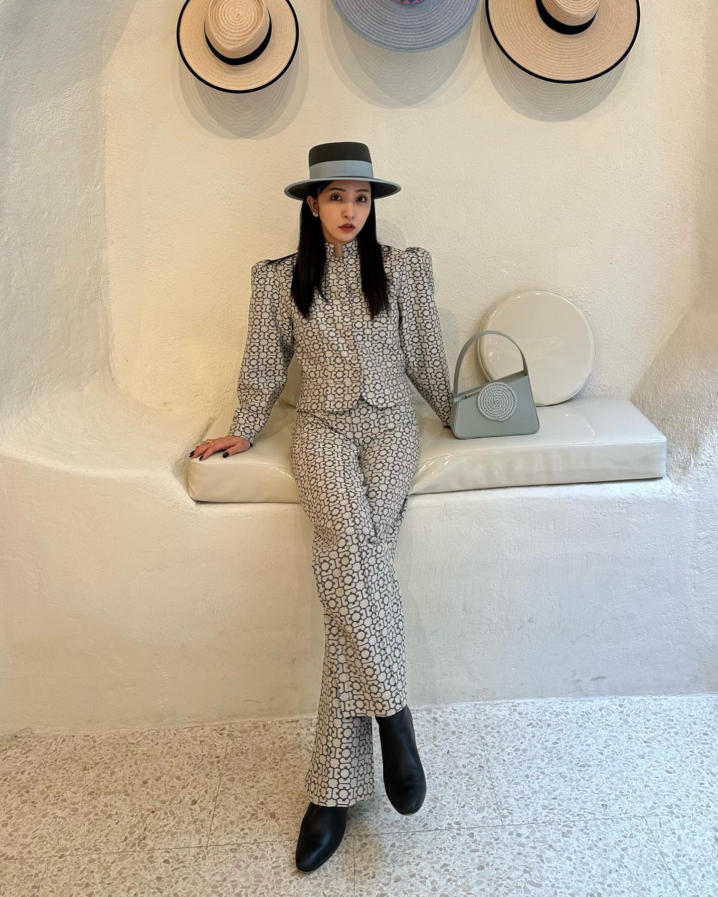 WBC日本代表⚾️高橋奎二の妻・板野友美が大人っぽい最新ショットを公開📸