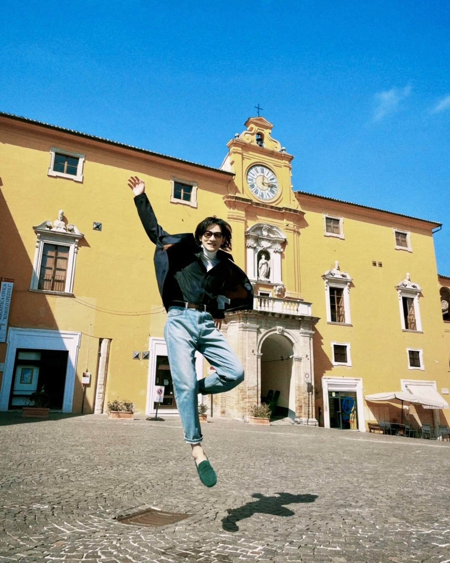 俳優・町田啓太、アナザースカイの思い出写真を複数枚公開！ファンからは「イタリアが似合う」という声も！