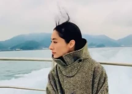 シシド・カフカ　映画撮影のオフショットを公開！「良い思い出です」