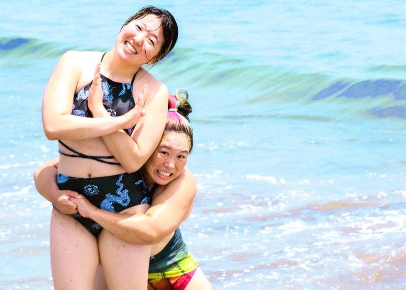 女子プロレスラー・橋本千紘、愛海の21歳誕生日を祝福「太陽みたい」
