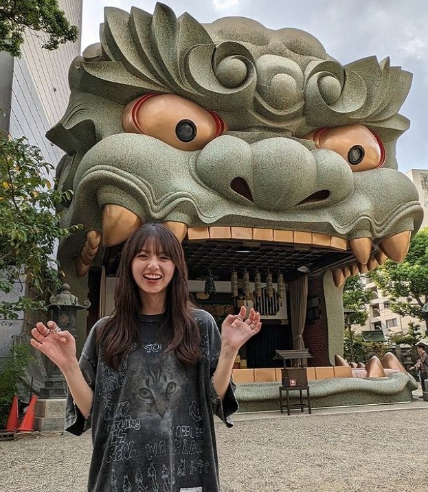 齋藤飛鳥 “獅子”ポーズ披露で「可愛すぎ」と話題に