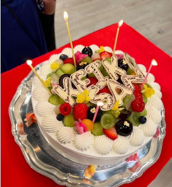 DAIGO　38歳のお祝い！妻と娘と一緒に、DAIGOの台所で特別な時間を