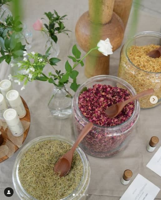 鷲見玲奈、娘とアロマ作りイベントへ。ファンからは「素敵」の声