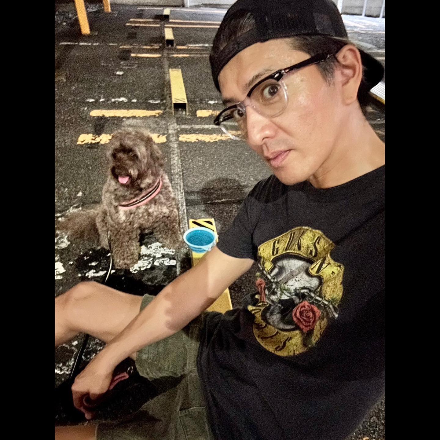 木村拓哉、愛犬との散歩で◯◯に遭遇⁉️微笑ましい1枚をアップ🐶🐾