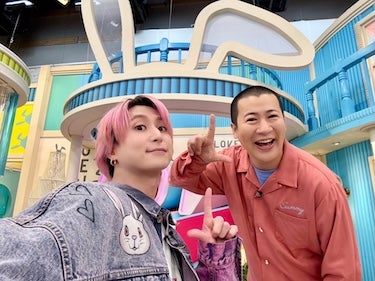 Snow Man・佐久間大介 ラヴィットメンバーとの２ショット公開！番組風衣装が可愛すぎる！