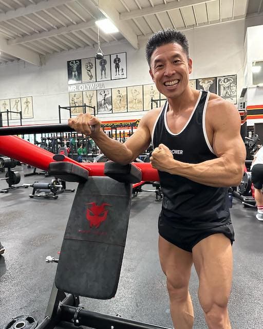 なかやまきんに君が筋トレマシン🏋🏻‍♂️に目を輝かせる様子が可愛すぎる💖