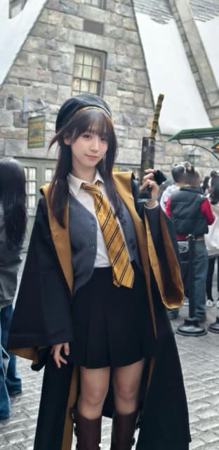 コスプレイヤー 伊織もえ ハリーポッターのコスプレを披露！可愛いと話題に！