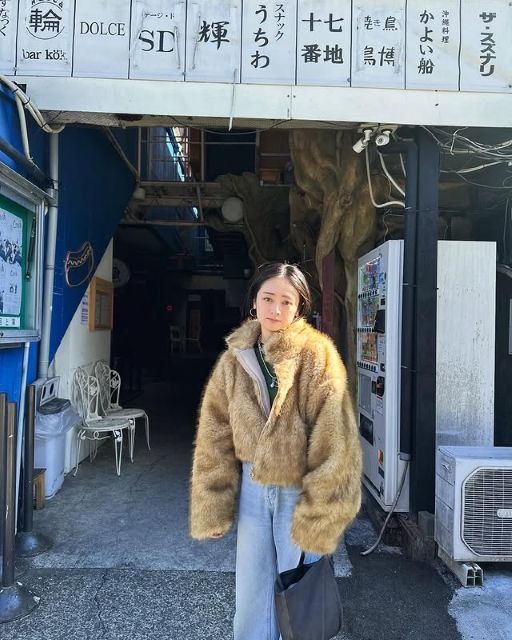 「人生があった」安達祐実、下北スズナリで舞台鑑賞！はかなげ表情にファンドッキドキ！？