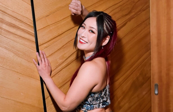 NYで輝く“空の女王”！IYO SKY、バークレイズ・センターでの最新ショットが反響