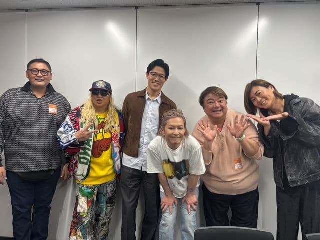 彦摩呂、TM NETWORKのツアーへ参戦！会場で会った氷川きよしら豪華メンバーとの集合ショットを公開！