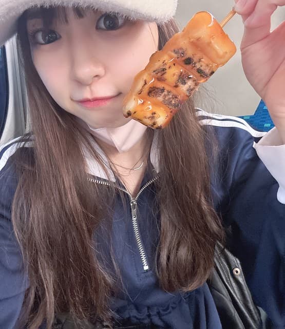 「大天使正鋳真優様」AKB48 橋本陽菜がメンバーから大阪名物をもらって感謝の投稿！オフな雰囲気もまた可愛い！