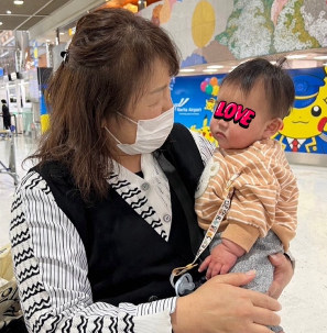 北斗晶、孫を抱き「一緒に日向ぼっこして遊んでたのに…」寂しさ明かす🥲