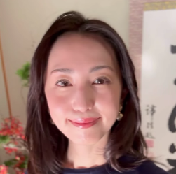 有村実樹、初詣の日のメイクを公開！大人の透明感が輝く仕上がり！