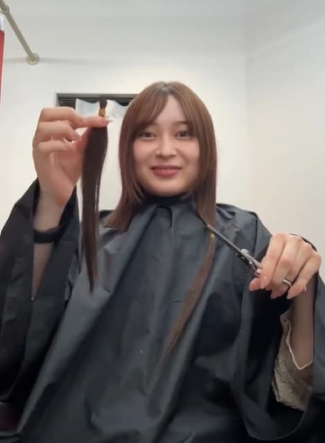 自分で散髪できるの！？元乃木坂46・鈴木絢音がその一部始終を披露！