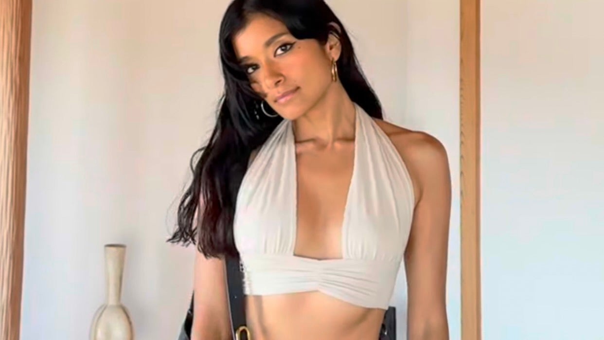 「360°完璧！日本の宝だ」ローラ、