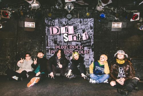 「君だけは幸せにさせないよ」楽曲が話題のバンド・SIX LOUNGEがツアー鹿児島公演の感謝を語る！