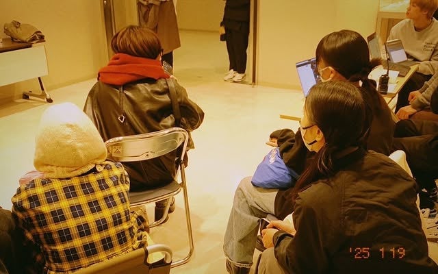 吉岡里帆、『御上先生』初回放送をリアタイ！共演者らで学校風に