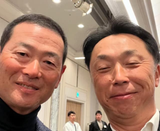 宮本慎也、『PL学園への感謝を胸に』懇親会で先輩後輩と語らうひととき。OB会長のあの方とのツーショットも！