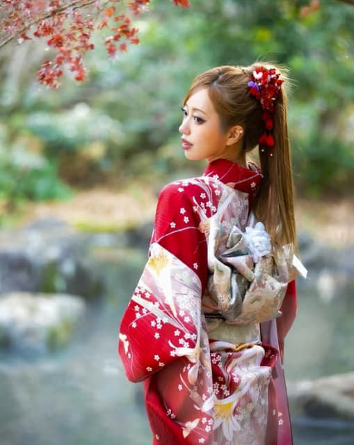 「素敵っす」レースクイーン央川かこが美しすぎる着物姿でファン魅了！