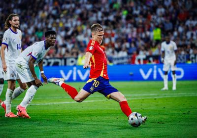 「あと一つ...」スペインがフランス破り決勝進出！ダニ・オルモが逆転弾