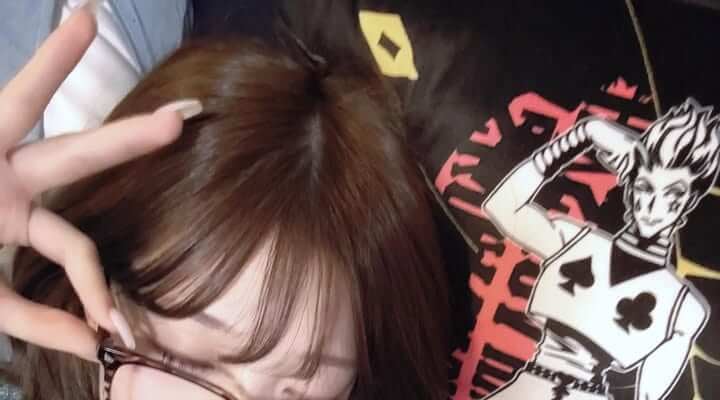 人気インフルエンサーのあの人が可愛すぎるめがねショット披露！