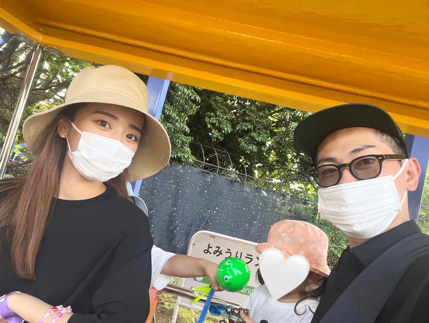 近藤千尋さんが家族で遊園地へ🎢「おおはしゃぎの姉妹👧👧」