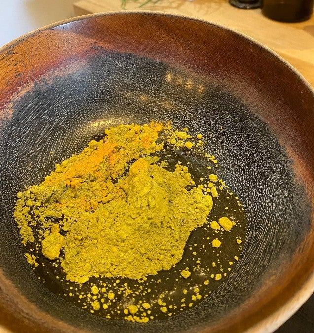 「頭皮からデトックス」杉田かおるがオーガニックヘナでヘアケア！