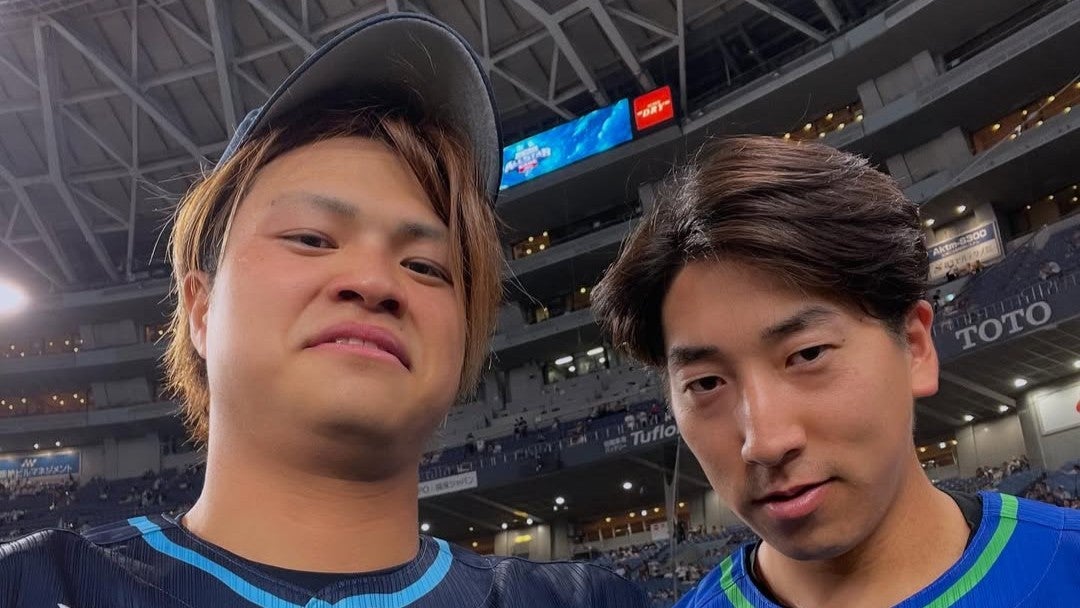 160km/hの男がまさかの姿に…！ファン歓喜の“裏顔”に反響殺到