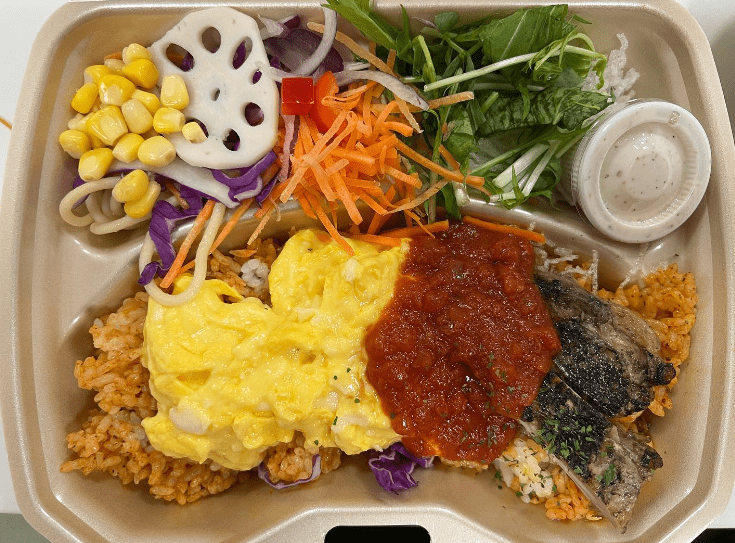 「一体何の特番？」バカリズムの豪華ケータリングがひそかに話題