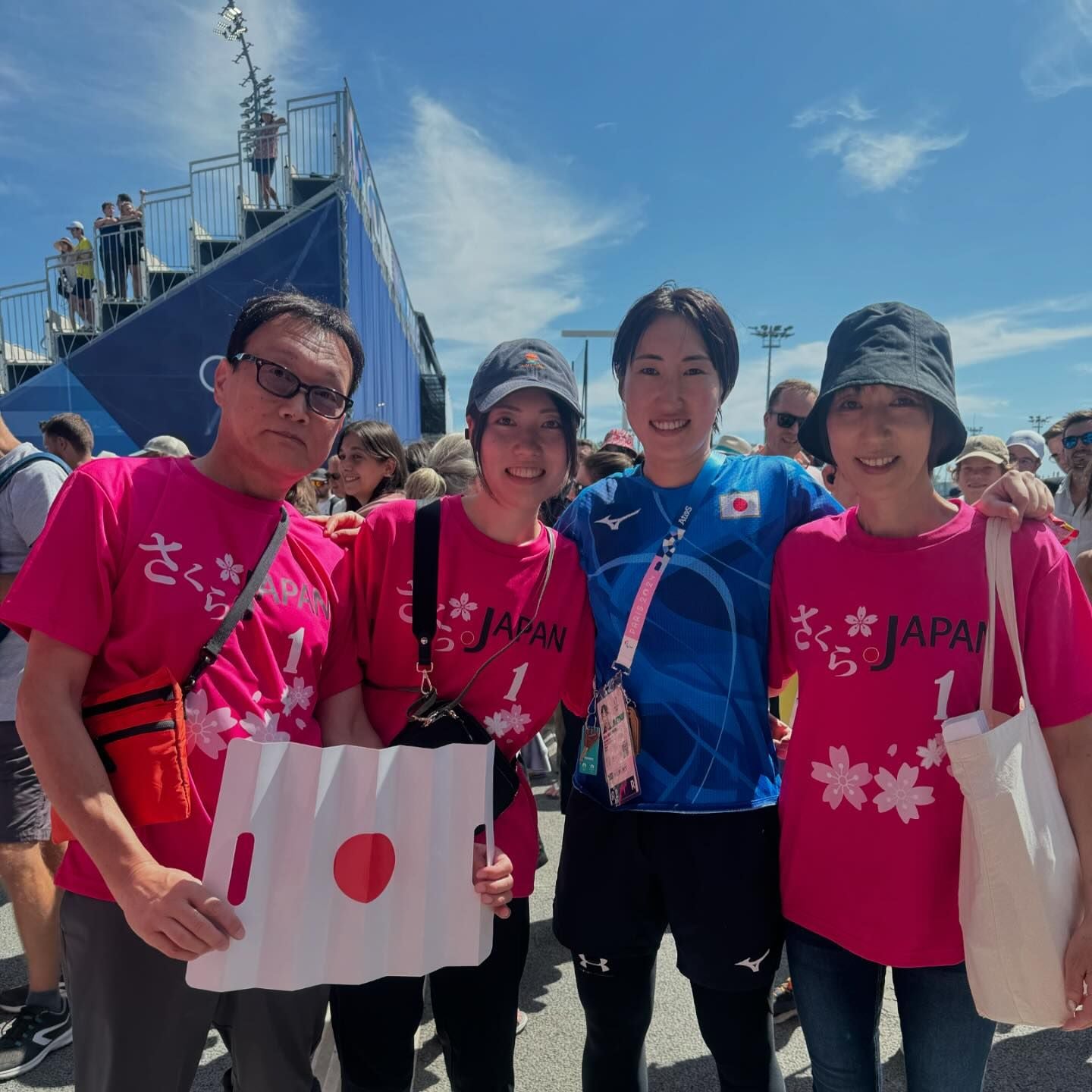 あのホッケー日本代表選手が家族との写真を公開