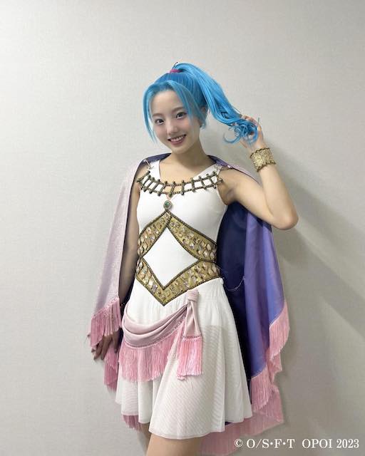 本田真凜 「ワンピース・オン・アイス」の衣装を披露👀